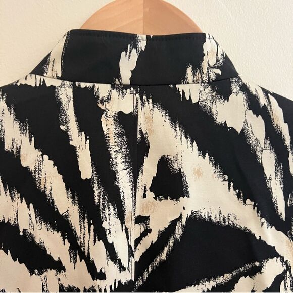 TALBOTS silk blend black/cream buttoned jacket women’s size 8 (medium) EUC - Picture 13 of 14